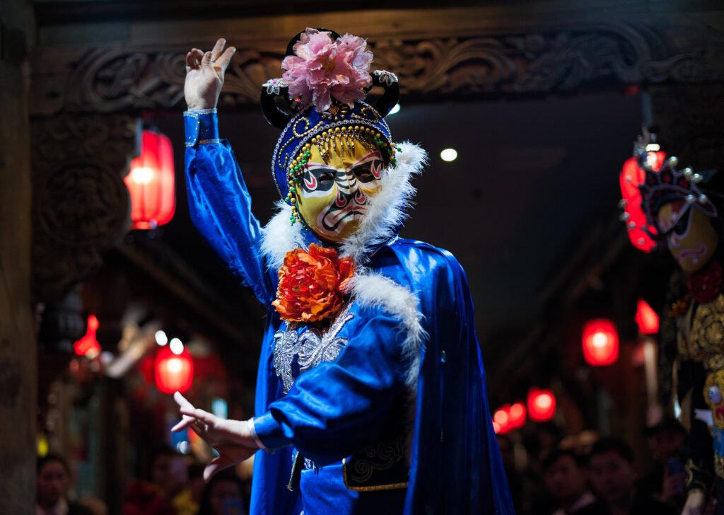 Chinese actress performs a traditional face-changing show #10